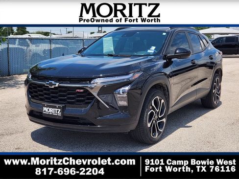 Used 2024 Chevrolet Trax RS FWD image 1