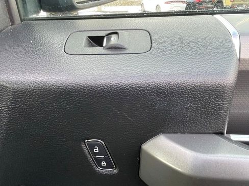 Used 2016 Ford F150 XLT w/ Equipment Group 302A Luxury image 16