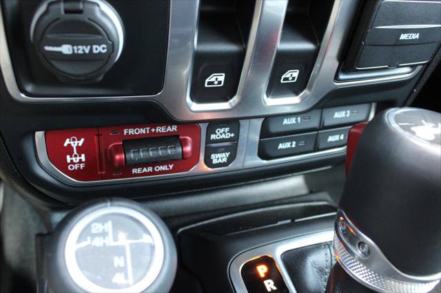 Certified 2025 Jeep Wrangler Rubicon w/ Convenience Group AWD/4WD image 27