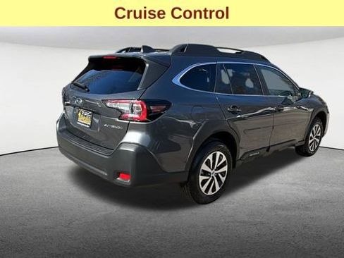 Certified 2025 Subaru Outback Premium AWD/4WD image 8