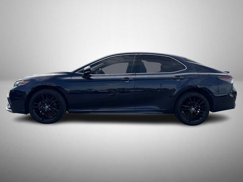 Used 2021 Toyota Camry XSE image 6