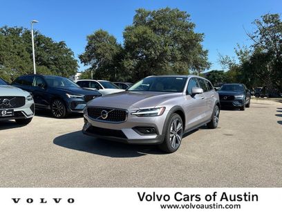 New 2026 Volvo V60 B5 Cross Country Plus w/ Protection Package Premier