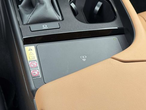 Used 2023 Lexus ES 250 w/ Premium Package AWD/4WD image 19