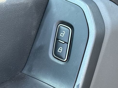 Used 2024 Ford F250 XLT w/ FX4 Off-Road Package image 21
