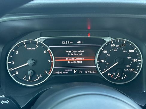 Used 2024 Nissan Rogue SV image 28