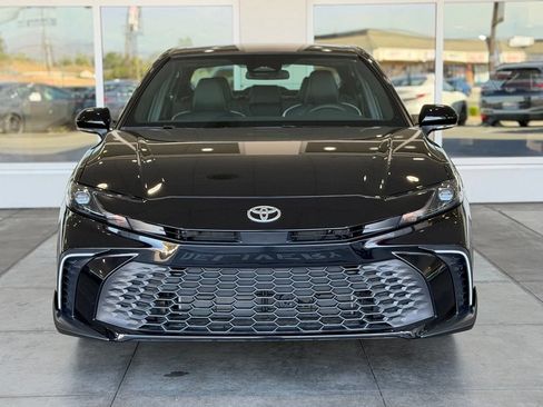 Certified 2026 Toyota Camry SE FWD image 5