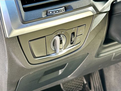 Certified 2023 BMW X3 sDrive30i w/ Convenience Package image 10