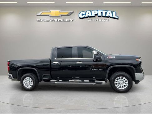 Used 2024 Chevrolet Silverado 2500 LTZ w/ LTZ Premium Package image 6