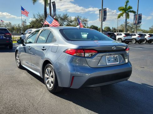 Used 2023 Toyota Corolla LE image 9