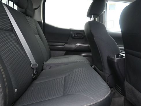 Used 2022 Toyota Tacoma SR image 17