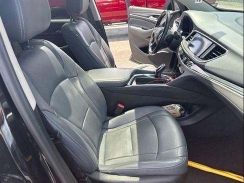 Used 2020 Buick Enclave Essence AWD/4WD image 34