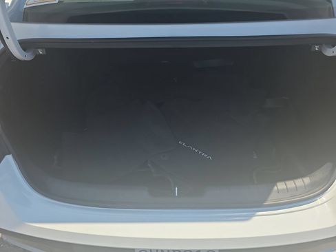 Certified 2025 Hyundai Elantra SEL FWD image 21