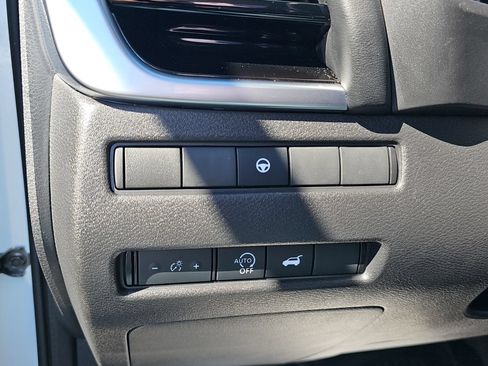 Used 2023 Nissan Rogue SL w/ SL Premium Package AWD/4WD image 23