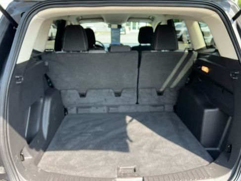 Certified 2018 Ford Escape SE AWD/4WD image 32