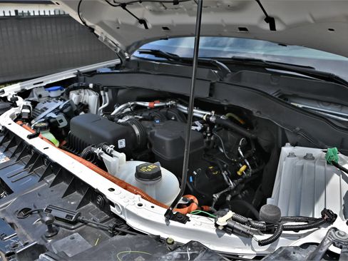 Used 2025 Ford Explorer 4WD Police Interceptor image 17