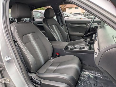 Used 2025 Honda Civic Sport image 28