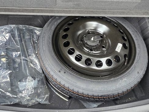 Used 2025 Buick Encore GX Preferred image 11