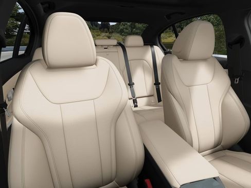 New 2026 BMW 330i Sedan w/ Premium Package RWD image 11