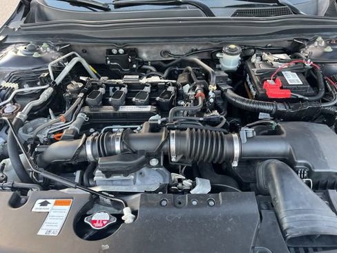 Used 2018 Honda Accord Sport image 35