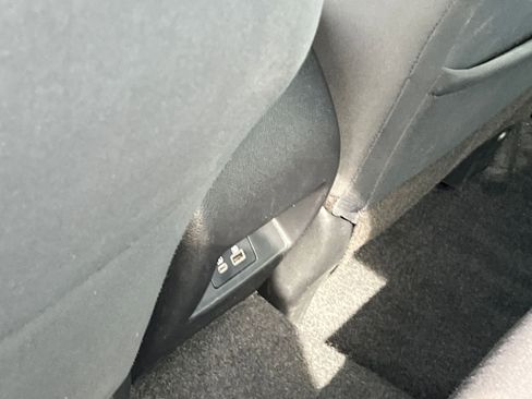 Used 2025 Nissan Altima 2.5 SV image 23