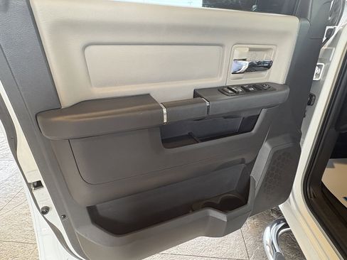Used 2012 RAM 1500 Big Horn w/ Luxury Group image 18