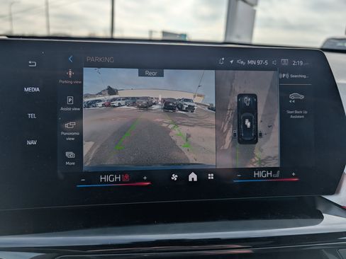 Certified 2025 BMW X1 xDrive28i w/ Technology Package image 33