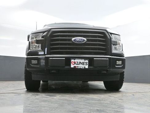 Used 2017 Ford F150 XLT w/ Equipment Group 302A Luxury AWD/4WD image 44
