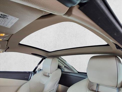 Used 2013 Mercedes-Benz SL 550 image 16