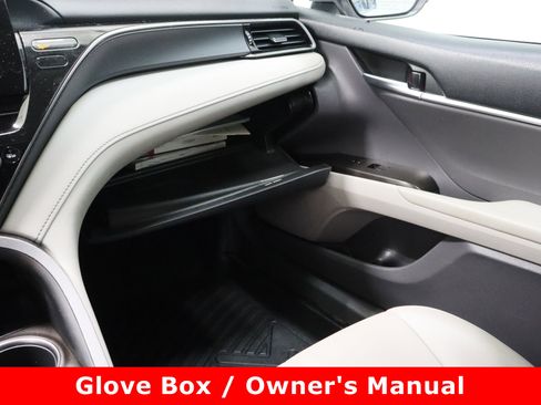 Used 2023 Toyota Camry SE image 21