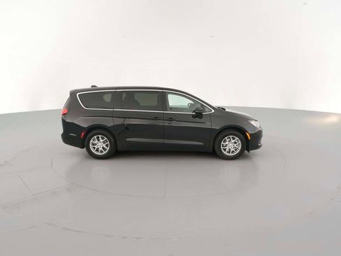 New 2026 Chrysler Voyager LX image 14