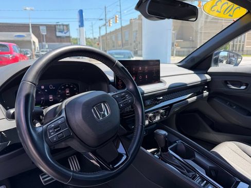 Used 2023 Honda Accord Sport image 6