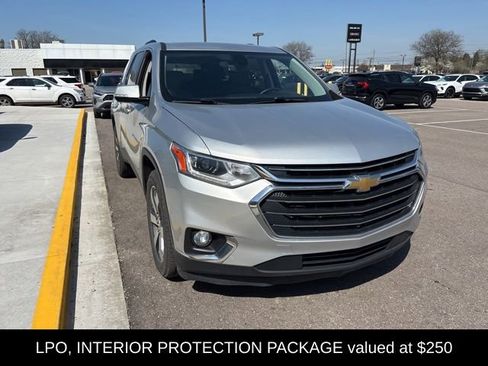 Used 2018 Chevrolet Traverse LT image 4