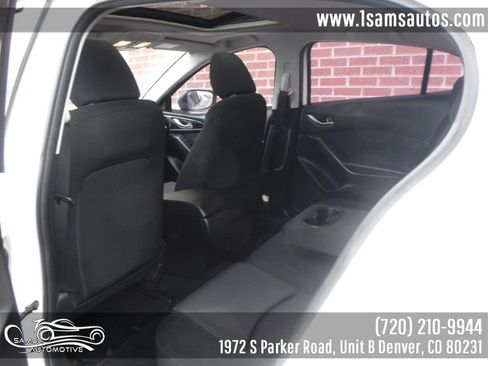 Used 2016 MAZDA MAZDA3 i Touring FWD image 19