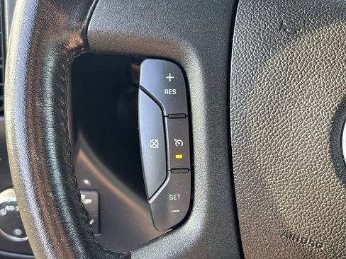 Used 2022 Chevrolet Express 2500 w/ Driver Convenience Package RWD image 20