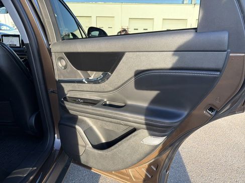 Certified 2022 Lincoln Corsair Reserve w/ Equipment Group 201A image 16