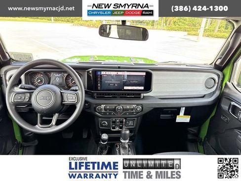 New 2025 Jeep Gladiator Sport image 12