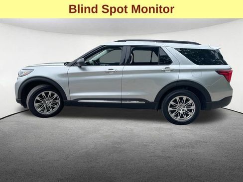 Certified 2025 Ford Explorer Active w/ Active Comfort Package AWD/4WD image 7