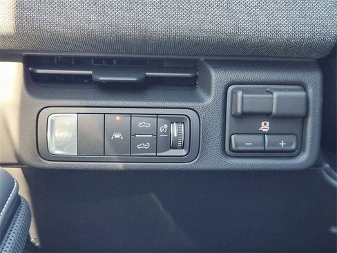 New 2026 GMC Sierra EV Elevation image 15