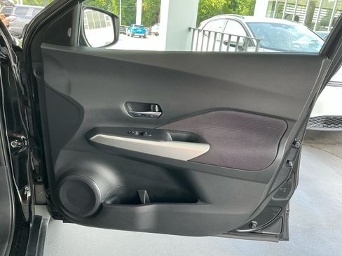 Used 2020 Nissan Kicks SV FWD image 35