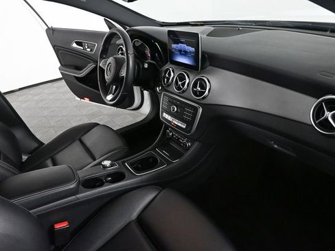 Used 2020 Mercedes-Benz GLA 250 4MATIC image 22