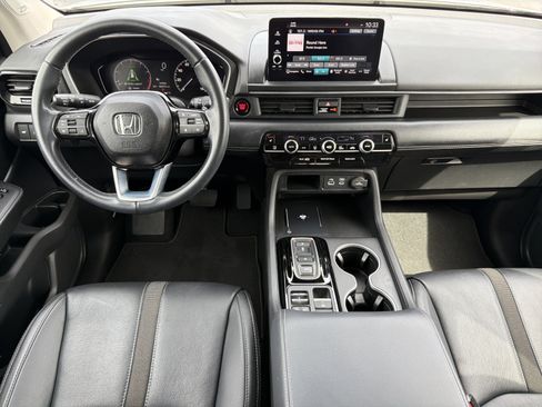 Certified 2023 Honda Pilot Touring image 30