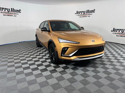 Used 2024 Buick Envista Sport Touring w/ Convenience I Package image 6