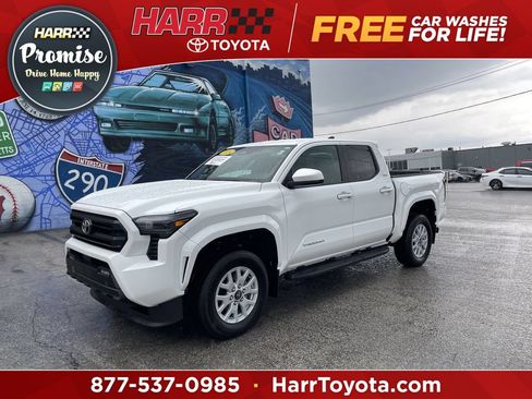 Used 2024 Toyota Tacoma SR5 AWD/4WD image 1