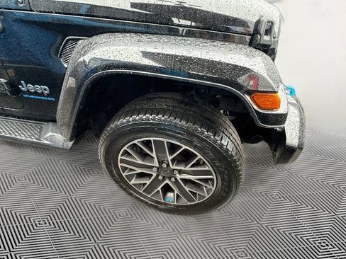 Certified 2023 Jeep Wrangler Unlimited Sahara AWD/4WD image 5