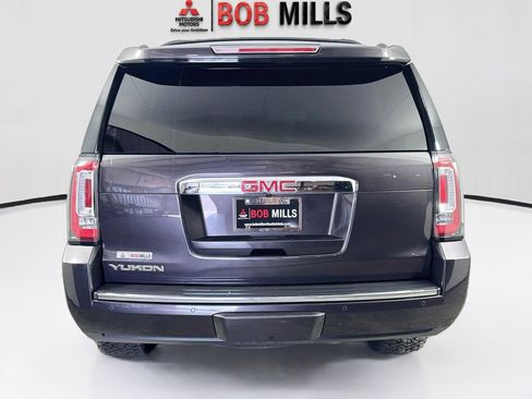 Used 2017 GMC Yukon Denali w/ Open Road Package AWD/4WD image 6