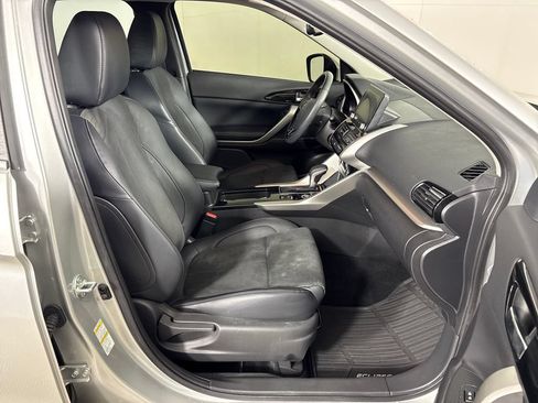 Used 2025 Mitsubishi Eclipse Cross SE AWD/4WD image 5