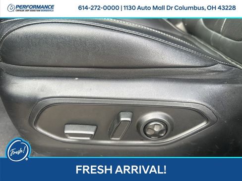 Used 2023 Jeep Grand Cherokee L Limited w/ Luxury Tech Group II image 14