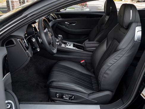 Used 2023 Bentley Continental GT Mulliner AWD/4WD image 17