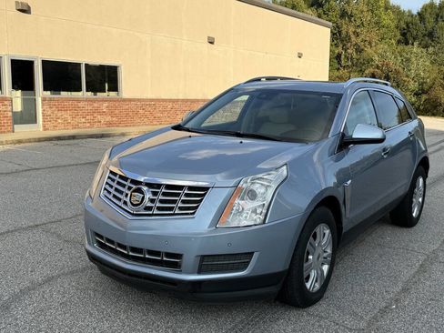 Used 2014 Cadillac SRX Luxury w/ Driver Awareness Package image 3