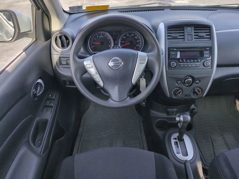 Used 2017 Nissan Versa SV image 15